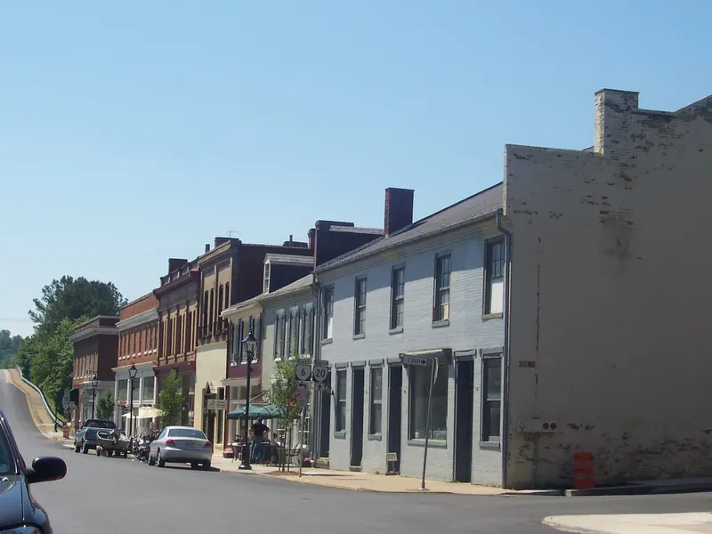 Historic homes and shops along Valley Street in Scottsville